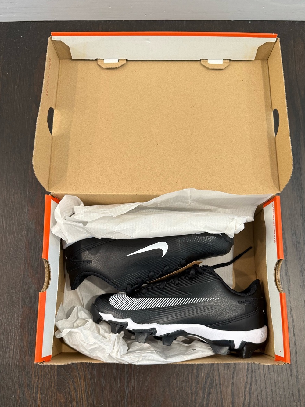 Nike Diamond Clutch Big Kids' Baseball Cleats - Picture 8 of 15